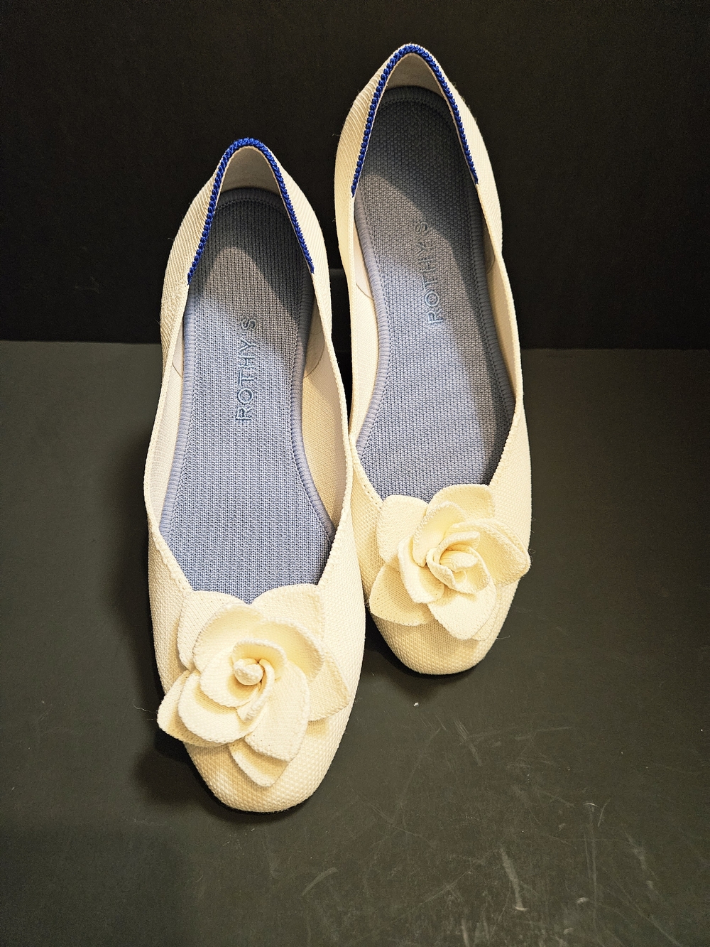 Rothy’s The Point Bloom Ecru Cream 3D Floral Washable Flats Size 9 RUNS SMALL - Picture 4 of 15
